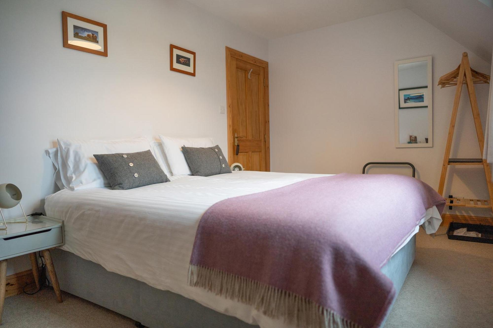 Hazelbank Bed And Breakfast Colbost Exterior photo